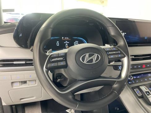 Used 2025 Hyundai Palisade SEL AWD/4WD image 14