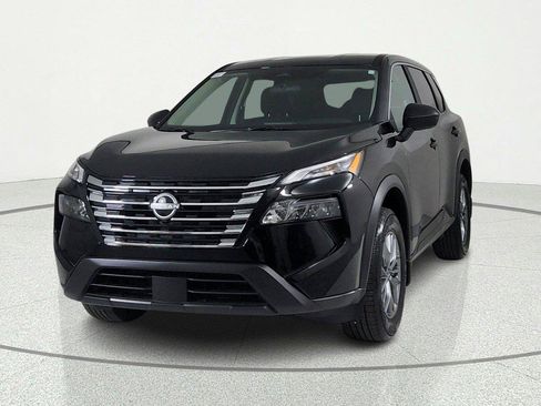 Certified 2026 Nissan Rogue S AWD/4WD image 2