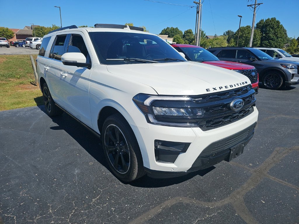 Used 2024 Ford Expedition Limited AWD/4WD image 5