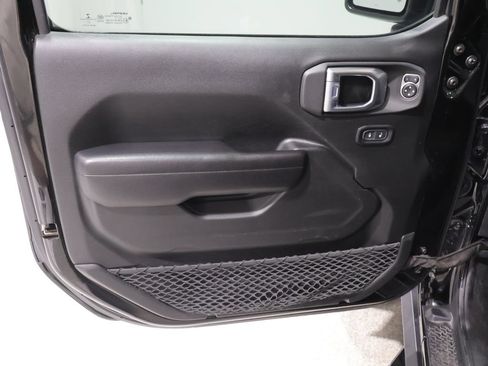 Used 2021 Jeep Gladiator Sport AWD/4WD image 14