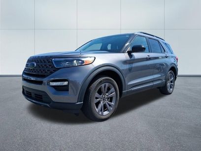 Used 2022 Ford Explorer XLT w/ Equipment Group 202A