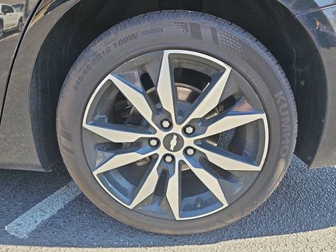 Used 2018 Chevrolet Malibu LT image 10