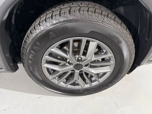 Used 2024 Nissan Rogue S FWD image 13