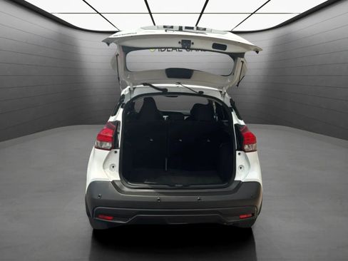 Used 2020 Nissan Kicks S FWD image 22