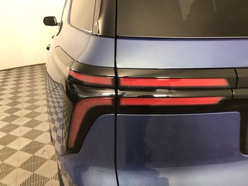 New 2026 Chevrolet Traverse LT w/ Driver Confidence Package image 21