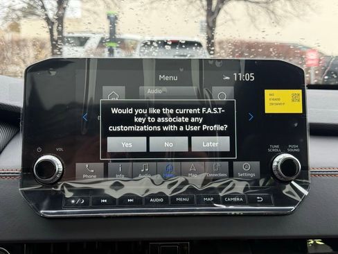 Used 2025 Mitsubishi Outlander SEL image 18