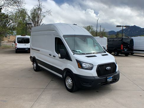 Used 2023 Ford Transit 250 148 High Roof AWD image 7