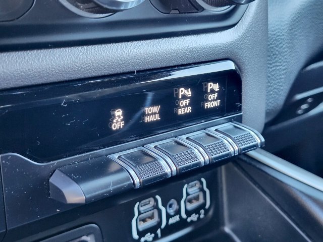 Used 2019 RAM 1500 Big Horn AWD/4WD image 25