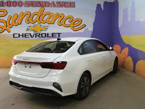 Used 2023 Kia Forte LXS FWD image 8