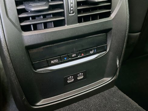 Used 2025 BMW 330i Sedan image 29