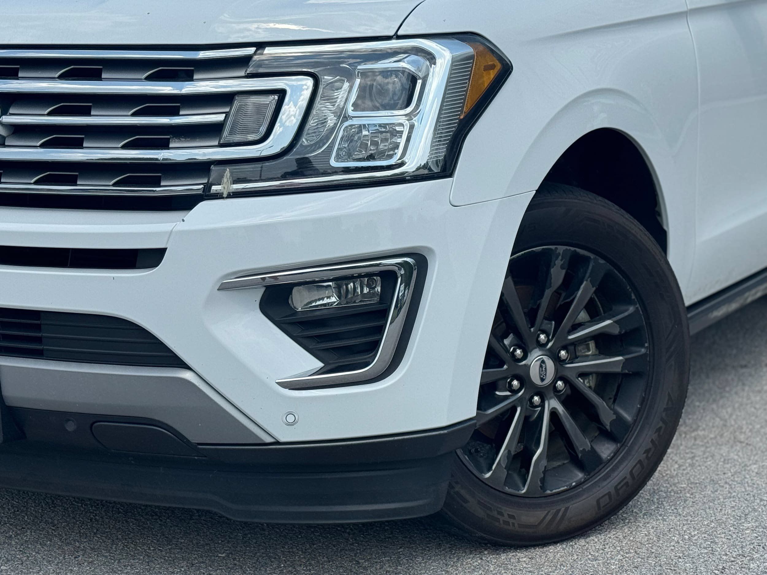Used 2020 Ford Expedition Limited RWD image 4
