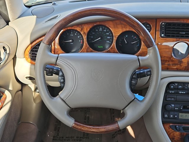 Used 1999 Jaguar XK8 Convertible RWD image 15