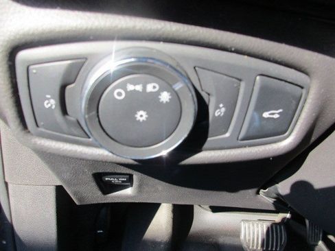 Used 2013 Lincoln MKZ FWD image 18