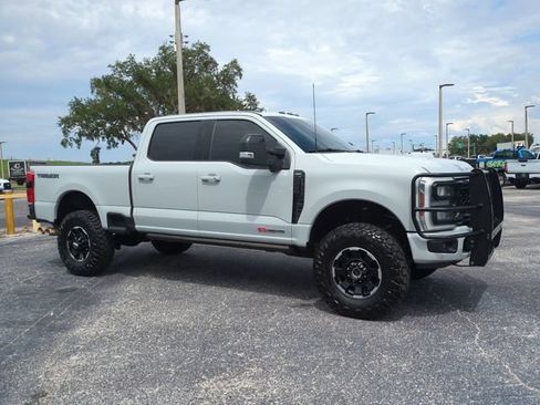 Certified 2025 Ford F250 Lariat w/ Lariat Ultimate Package AWD/4WD image 2