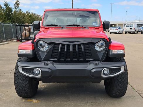 Used 2021 Jeep Gladiator Sport image 2