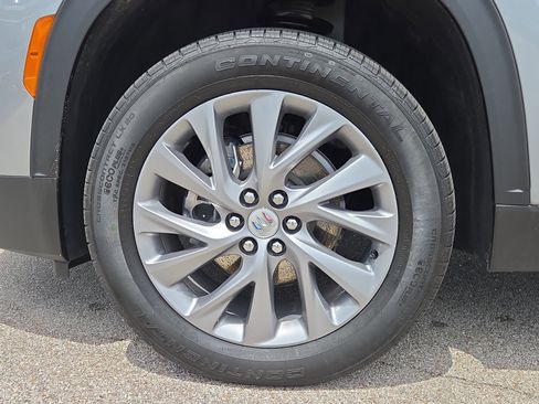 Used 2025 Buick Enclave Preferred AWD/4WD image 9