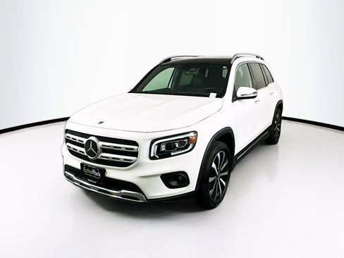 Used 2023 Mercedes-Benz GLB 250 image 3