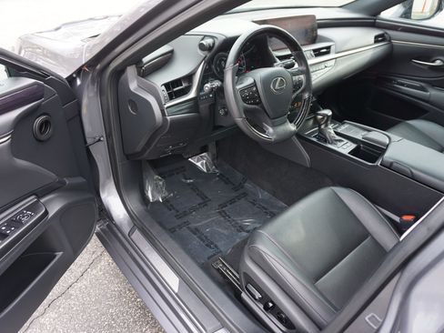 Used 2021 Lexus ES 300h w/ Premium Package image 7