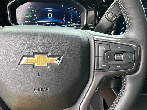 Used 2024 Chevrolet Silverado 2500 High Country w/ High Country Premium Package AWD/4WD image 27