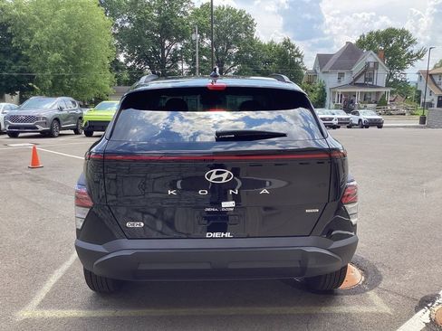 New 2025 Hyundai Kona SEL image 5