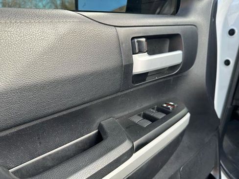 Used 2020 Toyota Tundra SR5 image 21