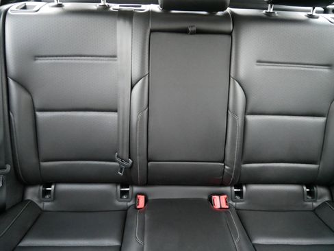 Used 2019 Volkswagen Golf Alltrack SE image 13