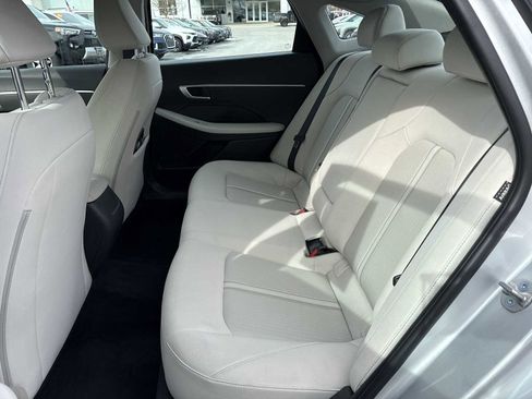 Used 2025 Hyundai Sonata SEL FWD image 23