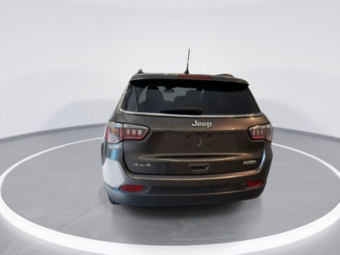 Used 2019 Jeep Compass Latitude AWD/4WD image 7