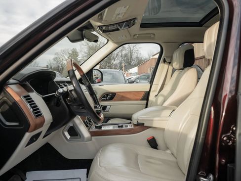 Used 2020 Land Rover Range Rover HSE image 8