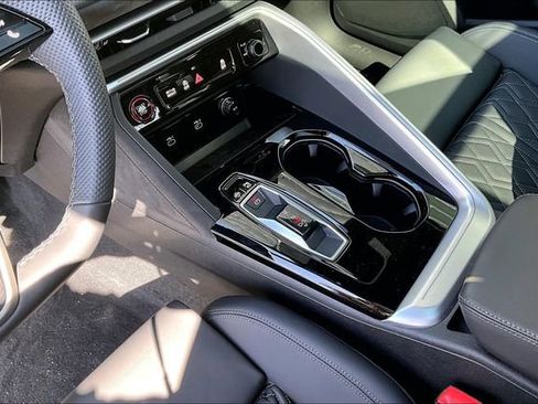 New 2025 Audi SQ5 Premium Plus image 8