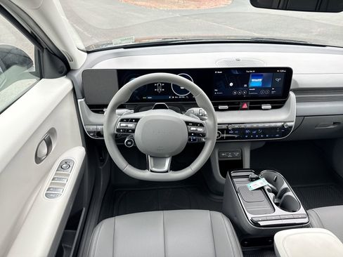 New 2026 Hyundai Ioniq 5 SEL image 15