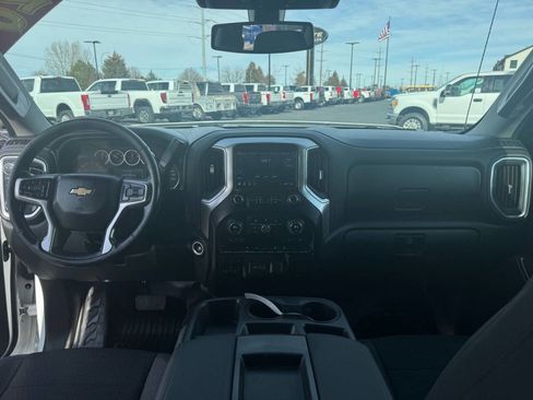 Used 2020 Chevrolet Silverado 1500 LT w/ Convenience Package image 31