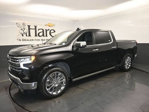 Used 2023 Chevrolet Silverado 1500 LTZ w/ LTZ Premium Package AWD/4WD image 25