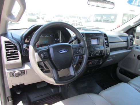 Used 2021 Ford F250 XL w/ Power Equipment Group RWD image 12