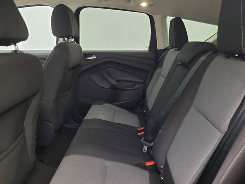 Used 2017 Ford Escape SE w/ Equipment Group 201A AWD/4WD image 18