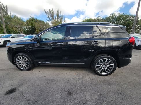 Used 2023 GMC Terrain Denali image 8