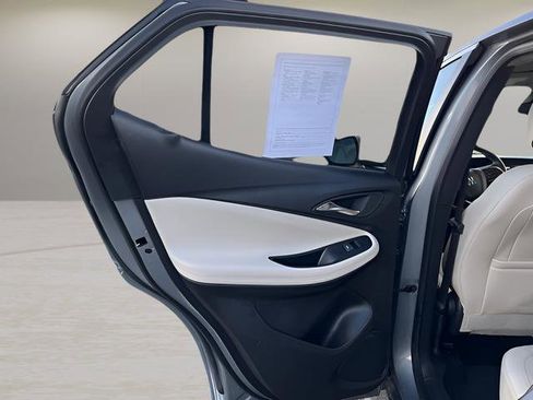 Certified 2024 Buick Encore GX Preferred FWD image 26