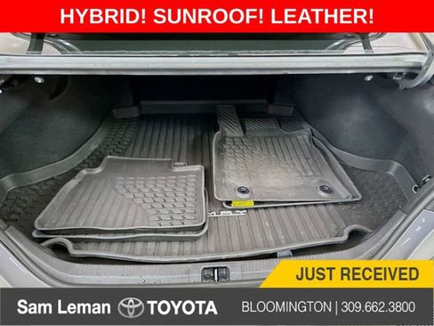 Used 2025 Toyota Camry SE image 26