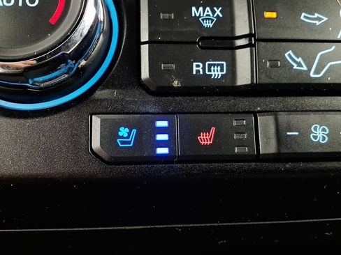 Used 2020 Ford F350 Lariat w/ Lariat Ultimate Package AWD/4WD image 15
