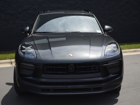 Certified 2024 Porsche Macan GTS AWD/4WD image 10