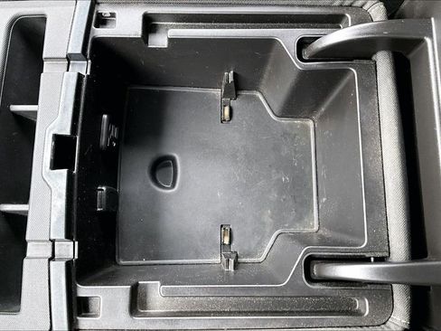 Used 2015 GMC Sierra 1500 SLE image 34