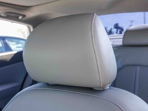 Used 2016 Kia Optima EX w/ Premium Package image 24