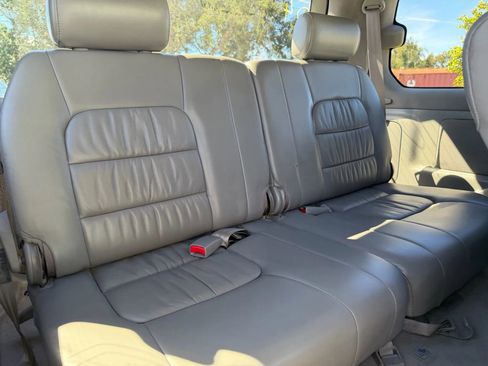 Used 2006 Lexus LX 470 4WD image 20