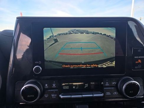 Certified 2024 Toyota Highlander LE image 14