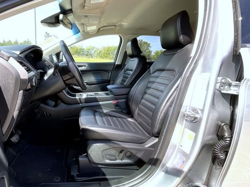 Used 2024 Ford Edge SEL image 10