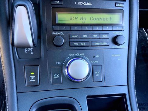 Used 2016 Lexus CT 200h image 33