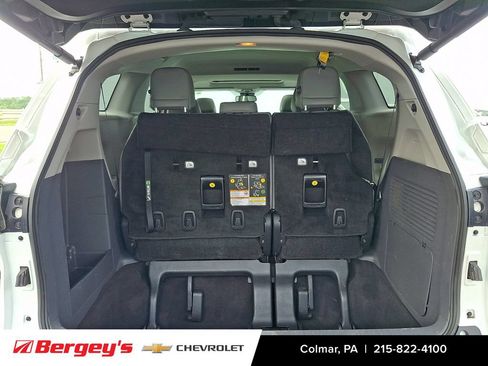 Used 2023 Toyota Sienna XLE AWD/4WD image 32