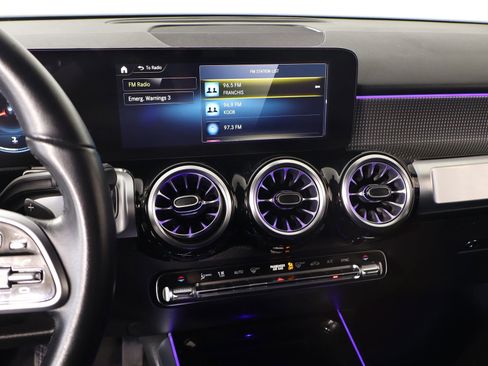 Used 2023 Mercedes-Benz GLB 250 GLB 250 image 5