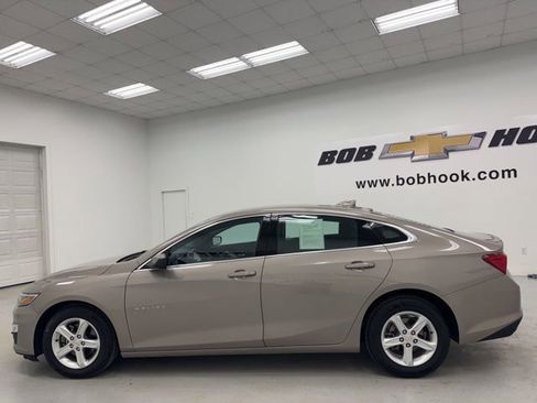 Used 2024 Chevrolet Malibu LT FWD image 8