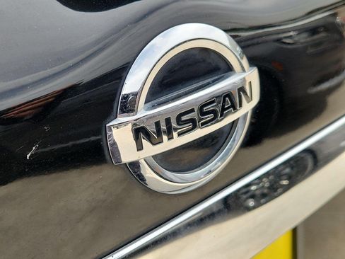Used 2019 Nissan Pathfinder SV FWD image 4